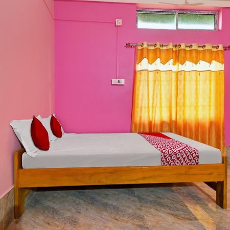 Oyo Flagship The Brahmaputra Homestay Γουβαχάτι Εξωτερικό φωτογραφία