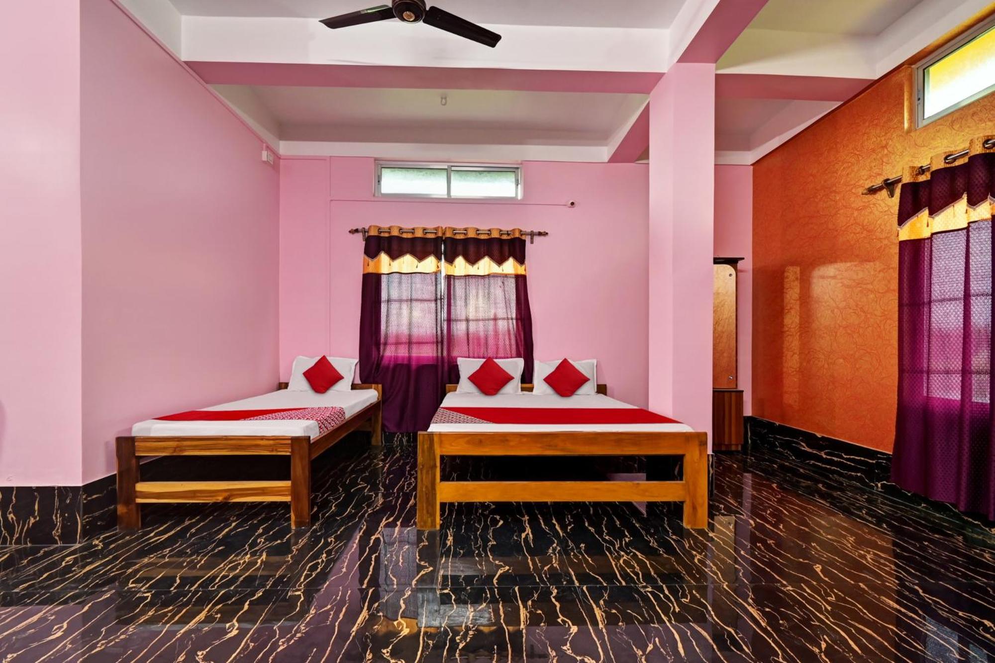 Oyo Flagship The Brahmaputra Homestay Γουβαχάτι Εξωτερικό φωτογραφία