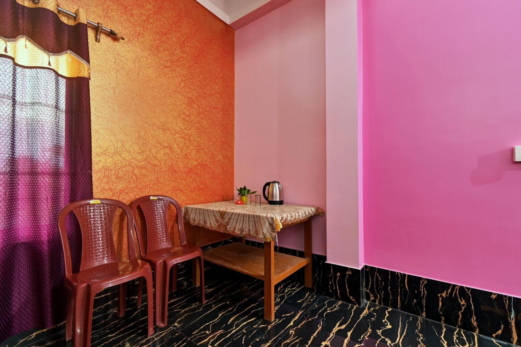 Oyo Flagship The Brahmaputra Homestay Γουβαχάτι Εξωτερικό φωτογραφία